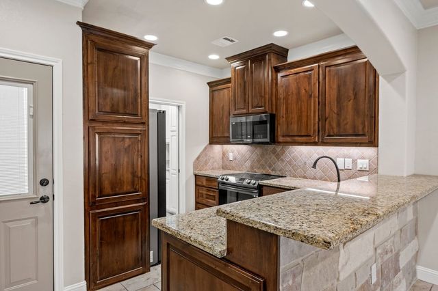 3821 Estes Park, College Station, TX 77845