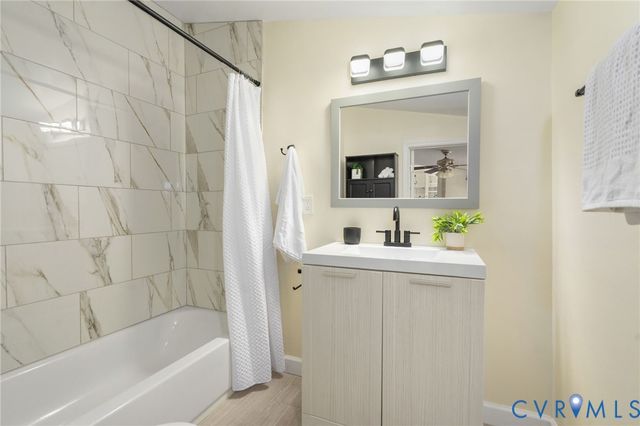 750 Hampton Rd, Petersburg, VA 23805
