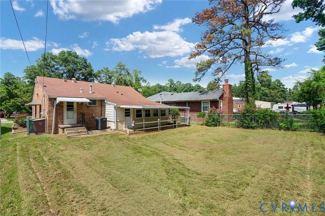 750 Hampton Rd, Petersburg, VA 23805