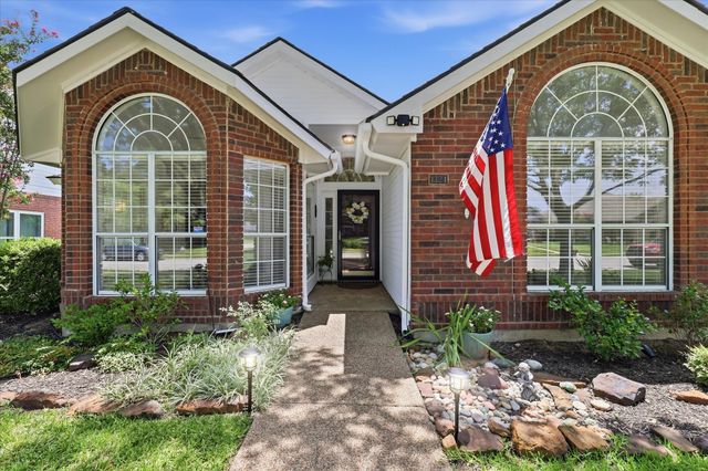 1324 Falcon Drive, Lewisville, TX 75077