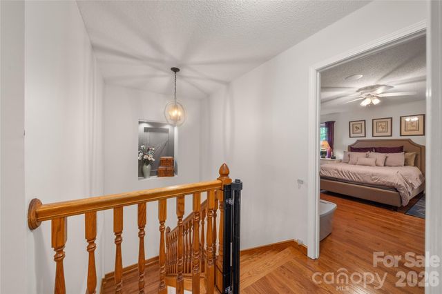 100 Welwyn Lane, Asheville, NC 28805