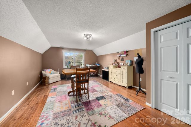 100 Welwyn Lane, Asheville, NC 28805