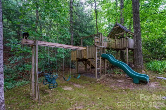 100 Welwyn Lane, Asheville, NC 28805