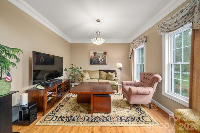 100 Welwyn Lane, Asheville, NC 28805