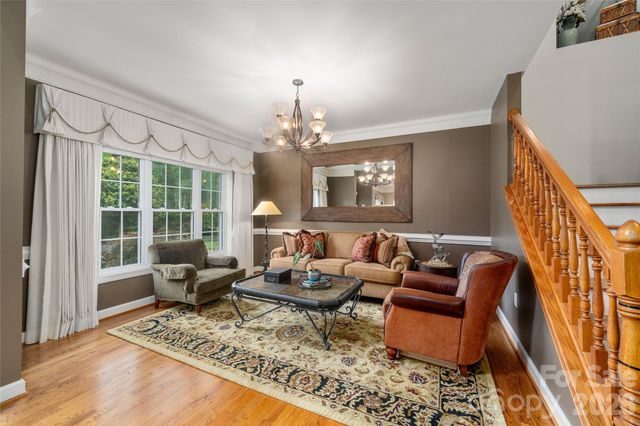 100 Welwyn Lane, Asheville, NC 28805