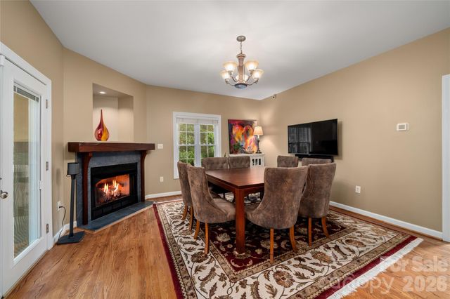 100 Welwyn Lane, Asheville, NC 28805