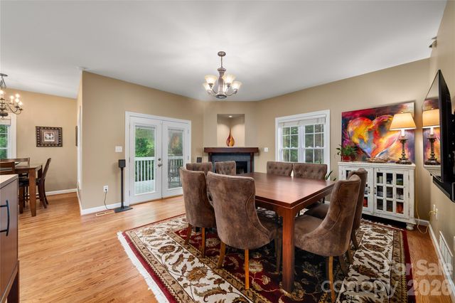 100 Welwyn Lane, Asheville, NC 28805