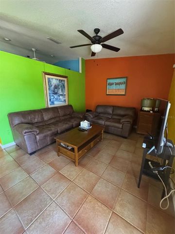 1065 S MASSACHUSETTS AVENUE, Deland, FL 32724