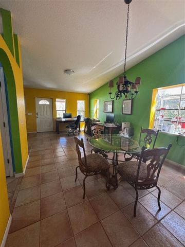 1065 S MASSACHUSETTS AVENUE, Deland, FL 32724