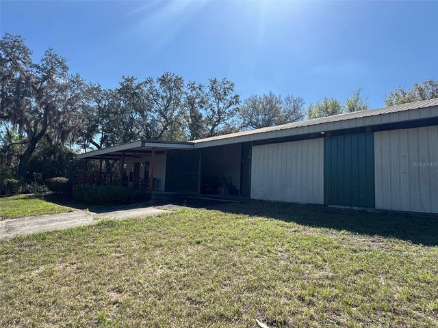 1065 S MASSACHUSETTS AVENUE, Deland, FL 32724