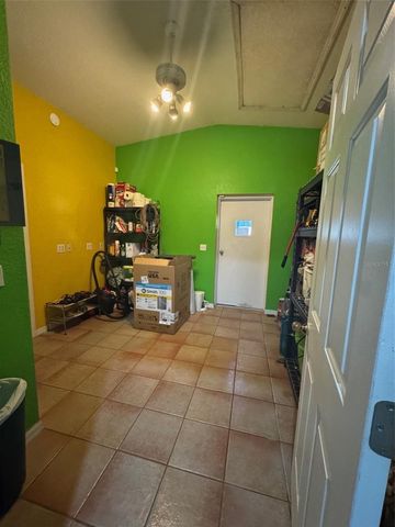 1065 S MASSACHUSETTS AVENUE, Deland, FL 32724