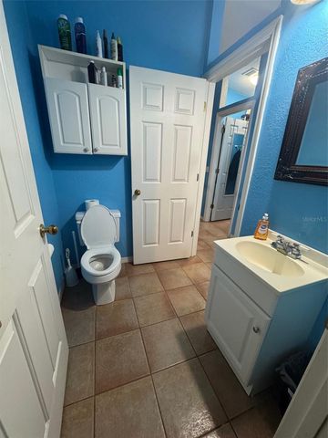 1065 S MASSACHUSETTS AVENUE, Deland, FL 32724