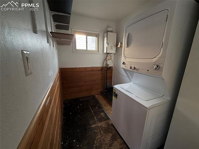 309 Redwood Drive, Colorado Springs, CO 80907