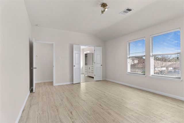 2051 Cambria DR, Buda, TX 78610