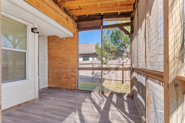 2051 Cambria DR, Buda, TX 78610