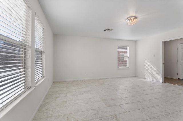 2051 Cambria DR, Buda, TX 78610