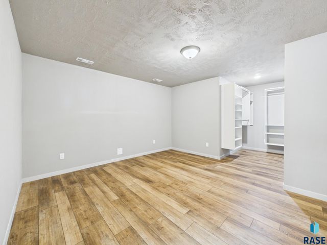 905 Fanning St Street, Tea, SD 57064