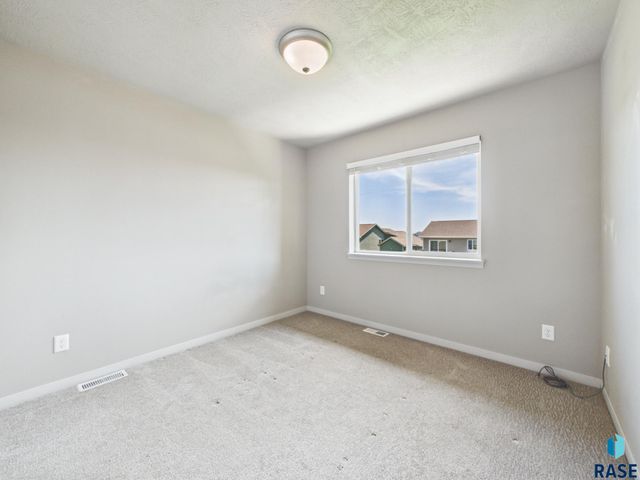 905 Fanning St Street, Tea, SD 57064