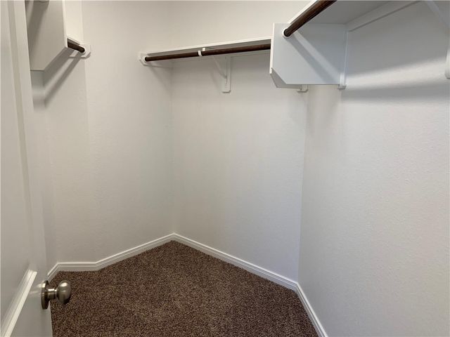 139 Bates Ct, Huntsville, TX 77320