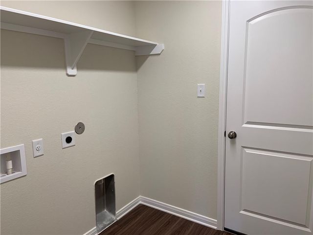 139 Bates Ct, Huntsville, TX 77320