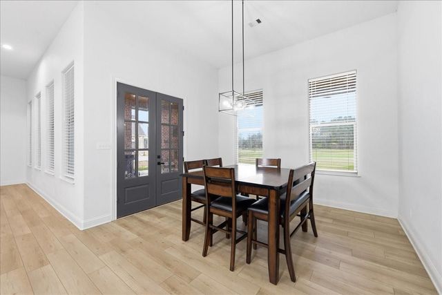 9448 Acadian Way, Orange, TX 77630