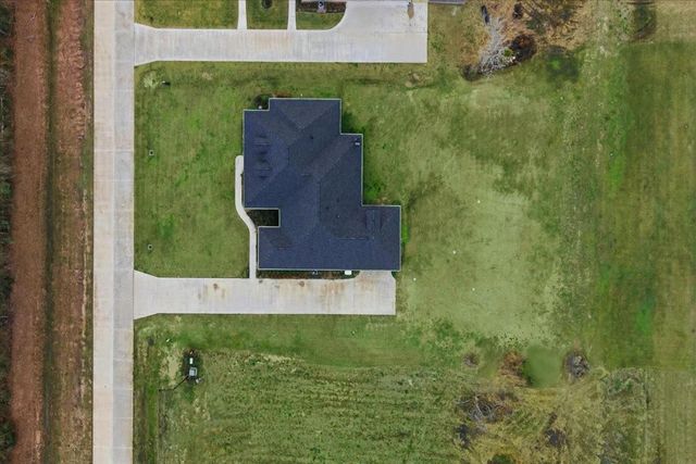 9448 Acadian Way, Orange, TX 77630