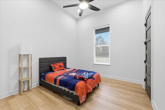 9448 Acadian Way, Orange, TX 77630