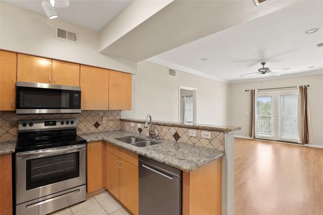 3102 Kings Road 1303, Dallas, TX 75219