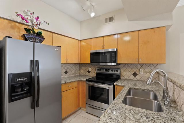 3102 Kings Road 1303, Dallas, TX 75219