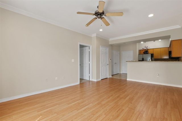 3102 Kings Road 1303, Dallas, TX 75219