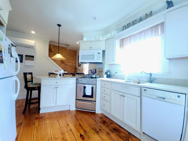 2 S Spring Street, Concord, NH 03301
