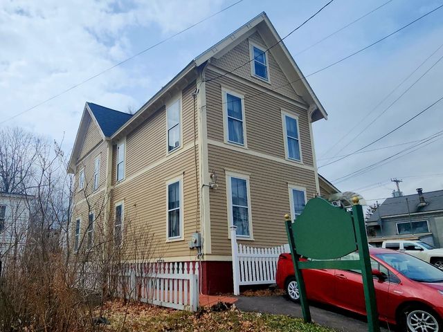 2 S Spring Street, Concord, NH 03301