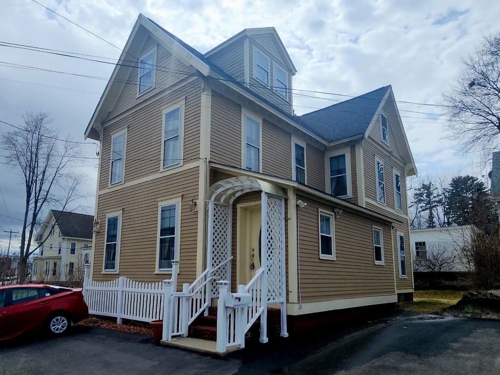 2 S Spring Street, Concord, NH 03301