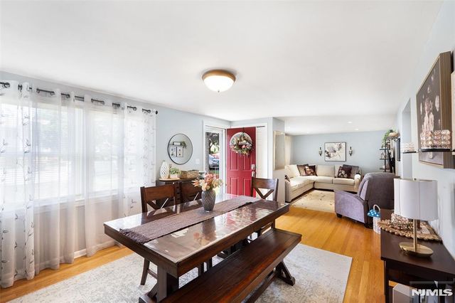 19 Glenview Drive, West Orange, NJ 07052