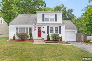 19 Glenview Drive, West Orange, NJ 07052