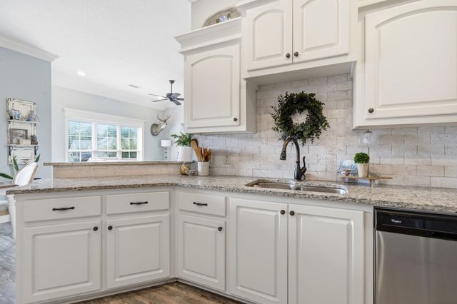 28 Chastain, Sumrall, MS 39482