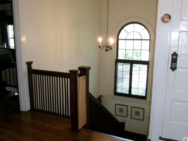 504 E College St, Mayfield, KY 42066