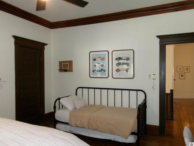 504 E College St, Mayfield, KY 42066