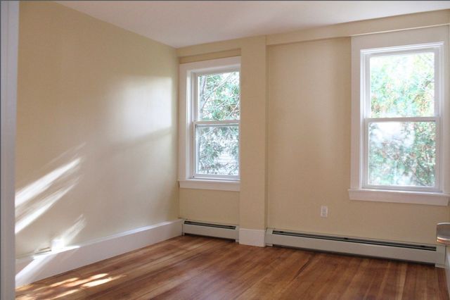 78 Endicott St 1R, Peabody, MA 01960