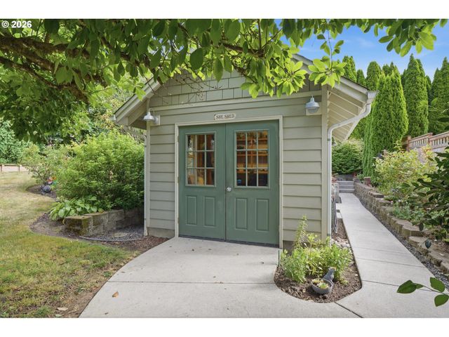 1111 Ne 126TH Loop, Vancouver, WA 98685