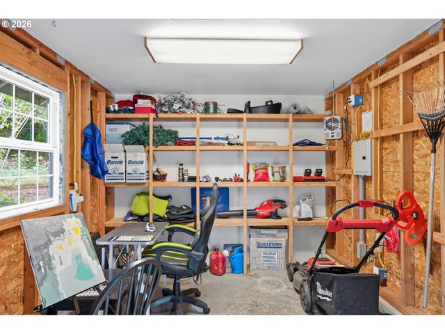 1111 Ne 126TH Loop, Vancouver, WA 98685