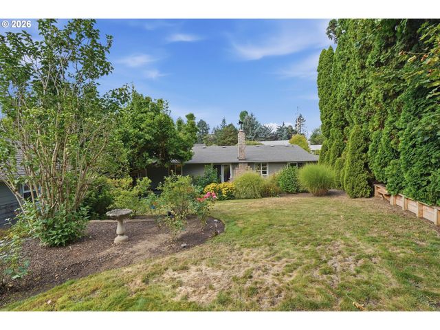 1111 Ne 126TH Loop, Vancouver, WA 98685