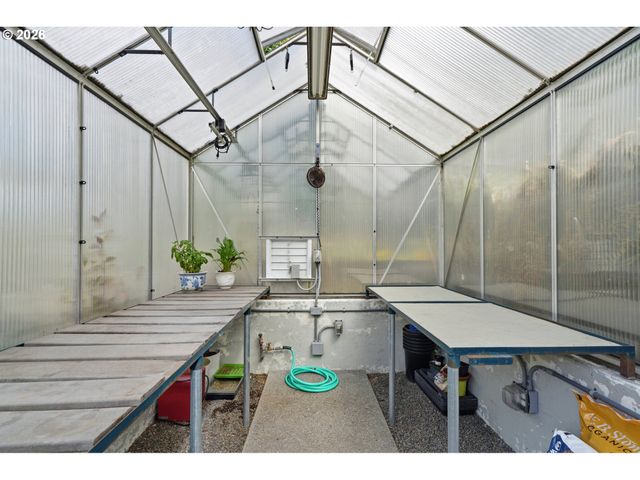 1111 Ne 126TH Loop, Vancouver, WA 98685
