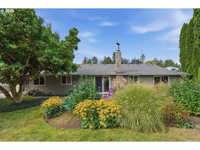 1111 Ne 126TH Loop, Vancouver, WA 98685