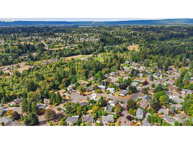 1111 Ne 126TH Loop, Vancouver, WA 98685