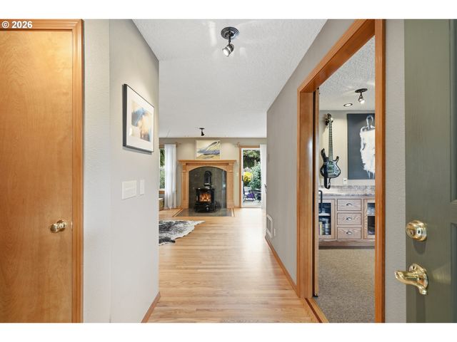 1111 Ne 126TH Loop, Vancouver, WA 98685