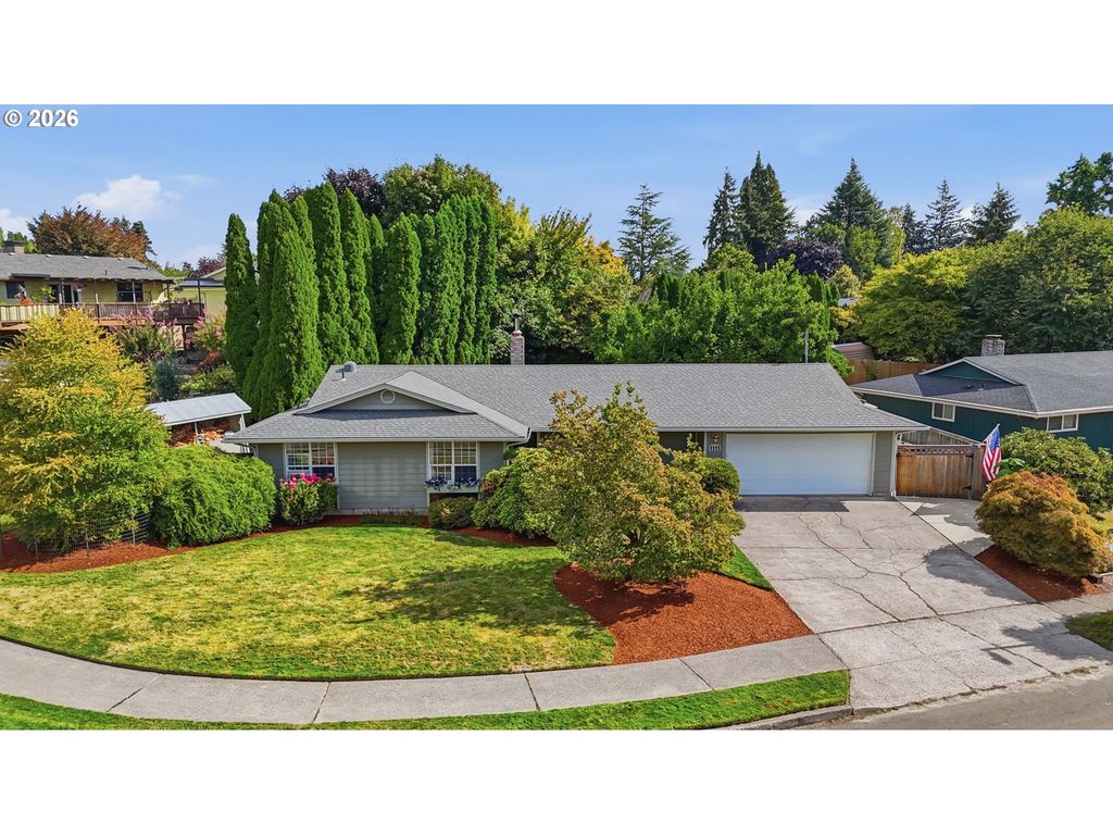1111 Ne 126TH Loop, Vancouver, WA 98685