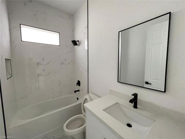 1319 NW 15th AVE, Cape Coral, FL 33993