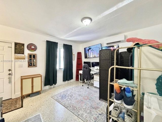 130 NW 16th Avenue, Miami, FL 33125