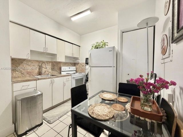 130 NW 16th Avenue, Miami, FL 33125